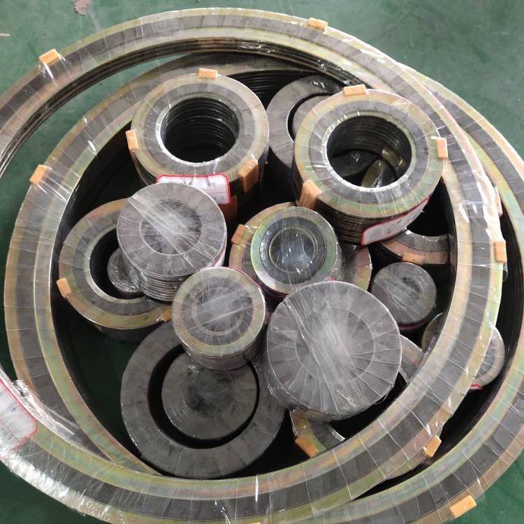 鑫弘牌金屬石墨復合墊片生產(chǎn)廠家  耐高壓內外環(huán)金屬纏繞墊片價格